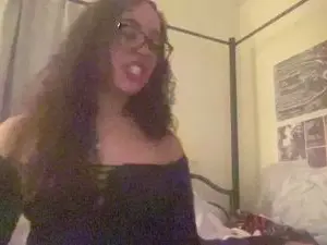 Cam4 Nude Webcam of LoveliDawn