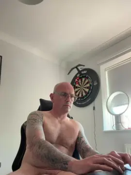 Cam4 Private Sex Chat of hornyhants1