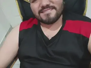 Cam4 Live Porn of MachoCabron08