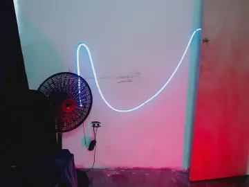 Cam4 Live Sex Cam of Alexxx_cute_