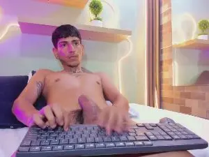 Cam4 Live Sex Cam of AlessandroBlake