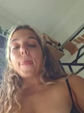 Cam4 Live Sex of LizzieBlack