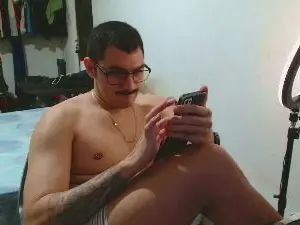 Cam4 Live Sex Cam of leonino231