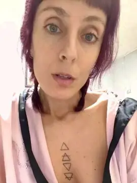 Cam4 Private Sex Chat of Caledoniax2