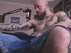 Cam4 Live Sex of FindomJason