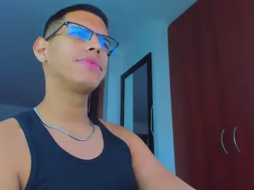 Cam4 Live Sex of John_pmr