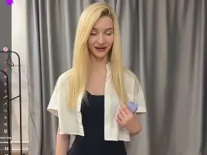 Cam4 Free Live Porn of MeredithWojnar