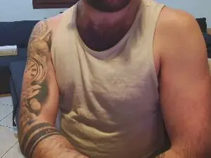 Cam4 Free Live Porn of baradello91