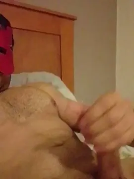 Cam4 Sex Chat of Hotguy2398