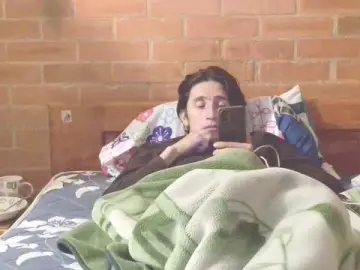 Cam4 Watch Live Sex Cams of johan70sexy