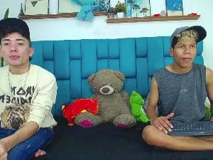 Cam4 Live Sex Cam of Hot_Boys_Latino