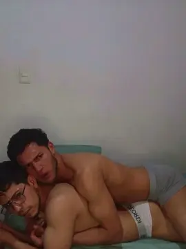 Cam4 Live Sex Cam of ERETH_LEWY