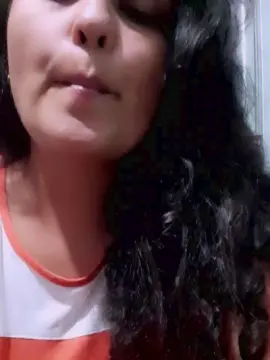 Cam4 Live Sex of ari_5