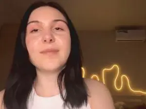 Cam4 Adult Video Chat of LolaMoitoza