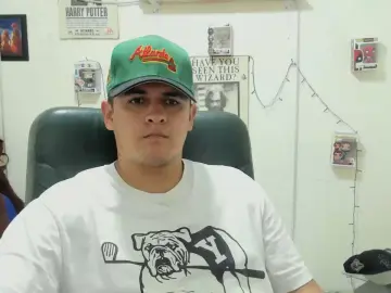 Cam4 Free Live Porn of ney_22_fun