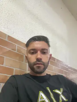 Cam4 Live Sex of policia_sexyxxx