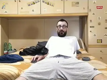 Cam4 Free Live Porn of scrocchia84