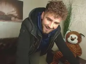 Cam4 Best live sex cam show of KyloEast