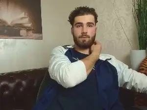 Cam4 Best live sex cam show of KyloEast