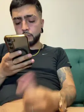 Cam4 Watch Live Sex Cams of levi_rentboy