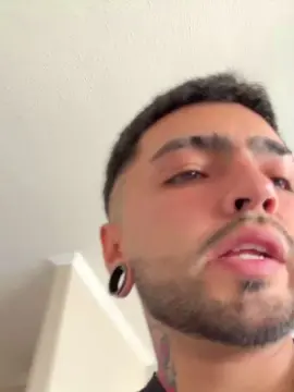 Cam4 Adult Video Chat of levi_rentboy