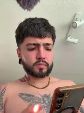 Cam4 Sex Cam of levi_rentboy