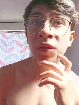 Cam4 Watch Live Sex Cams of lion3hdz1