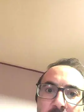 Cam4 Adult Webcam of kiki33000