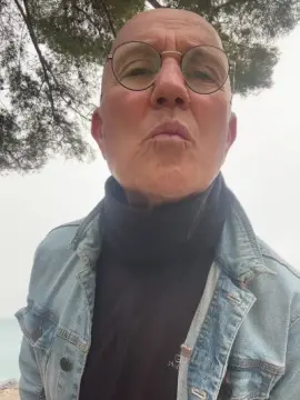 Cam4 Watch Live Sex Cams of Lozio_porco