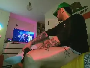 Cam4 Free Porn Cam of tomyt1