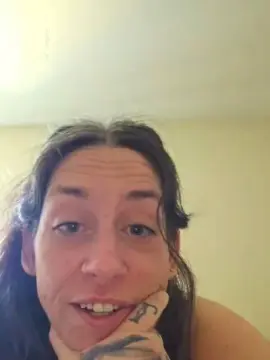 Cam4 Sex Chat of ThrobbinTea