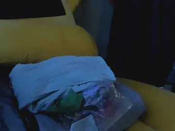 Cam4 Live Sex of Sharlott_smith