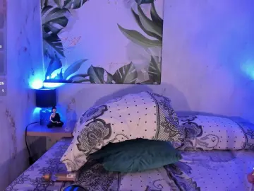 Cam4 Live Sex of Victoria1_