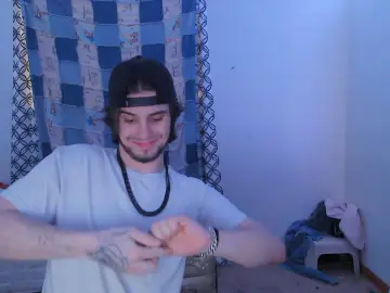 Cam4 Live Sex Cam of BWCBENZ