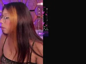 Cam4 Free Live Porn of LunaAridi