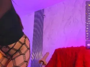 Cam4 Live Sex of LunaAridi