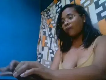 Cam4 Adult Video Chat of Aurelia00