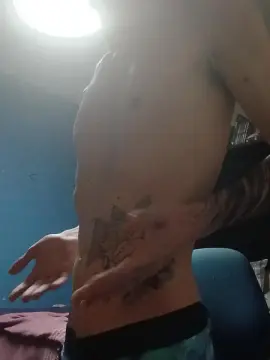 Cam4 Nude Webcam of skinnywhitebull