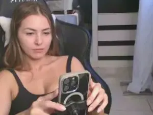 Cam4 Live Sex Cam of Lemyny