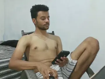 Cam4 Sex Cam of pedro15041