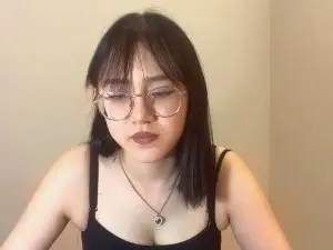 Cam4 Live Porn of JuliaMaugeri