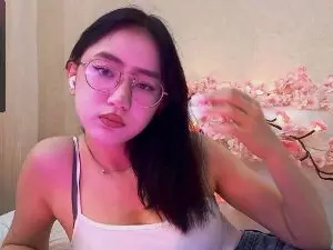 Cam4 Free Live Porn of JuliaMaugeri