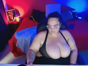 Cam4 Best live sex cam show of lulubigtitts1