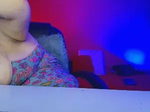 Cam4 Best Webcam of lulubigtitts1