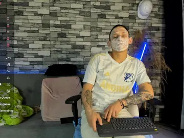 Cam4 Watch Live Sex Cams of Masterblue_hot