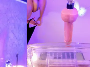 Cam4 Sex Cam of NinaCapelli_