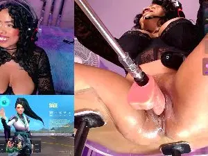 Cam4 Sex Cam of NinaCapelli_