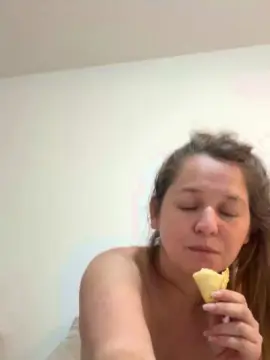 Cam4 Adult Video Chat of mieldulcexx