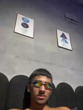 Cam4 Watch Live Sex Cams of soarezx