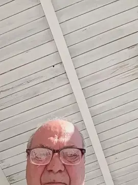 Cam4 Adult Video Chat of minuzzo61